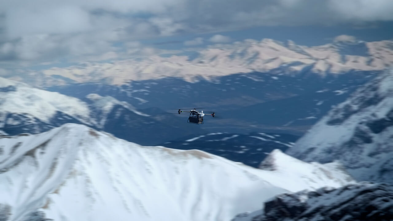 DJI FlyCart 30 Drone Kit | 65-85 lbs Payload | 12-Mile Video Transmissaion | 17-Mile Range | IP55 Weatherproof