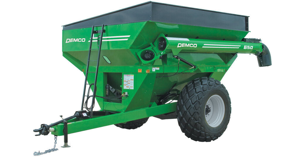 Demco Single Auger Grain Cart | Model 650 | Total Weight 7,560 lbs | Horsepower 150+ HP | Hub Size 10 Bolt | For Tractors