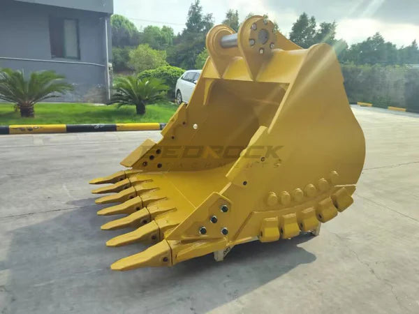Bedrock Attachments Heavy-Duty Bucket & Adjuster GP | Model EB349TBHD-66-2.41 | Width 66-Inch | Capacity 2.41 CU M | Machine Size 45-55 Tons | For Excavators CAT 349