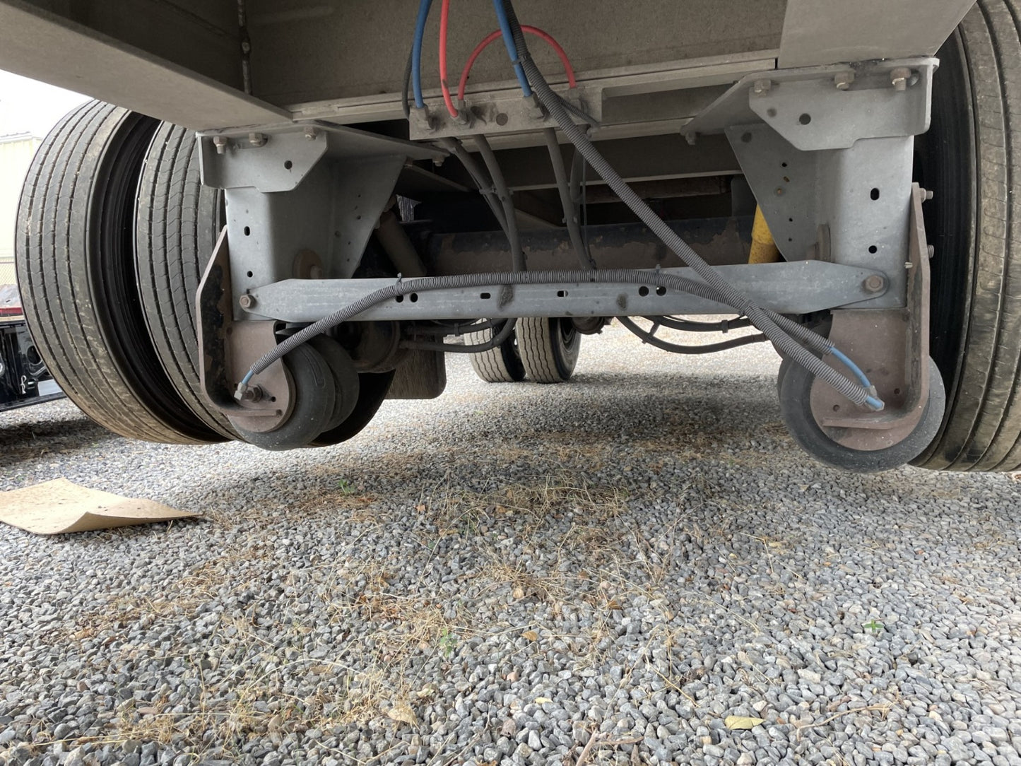 Fontaine | Flatbed Trailer | 2015 Model | 48' Length | Heavy-Duty Hauling | 102" Width | USED | For Industrial & Commercial Freight Transport