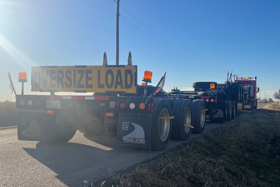 Trail King | 160HDG Lowboy Trailer | Model 1992 | 48' Length | Heavy-Duty Hauling Capacity | 9' Width | USED | For Oversized Load Transport