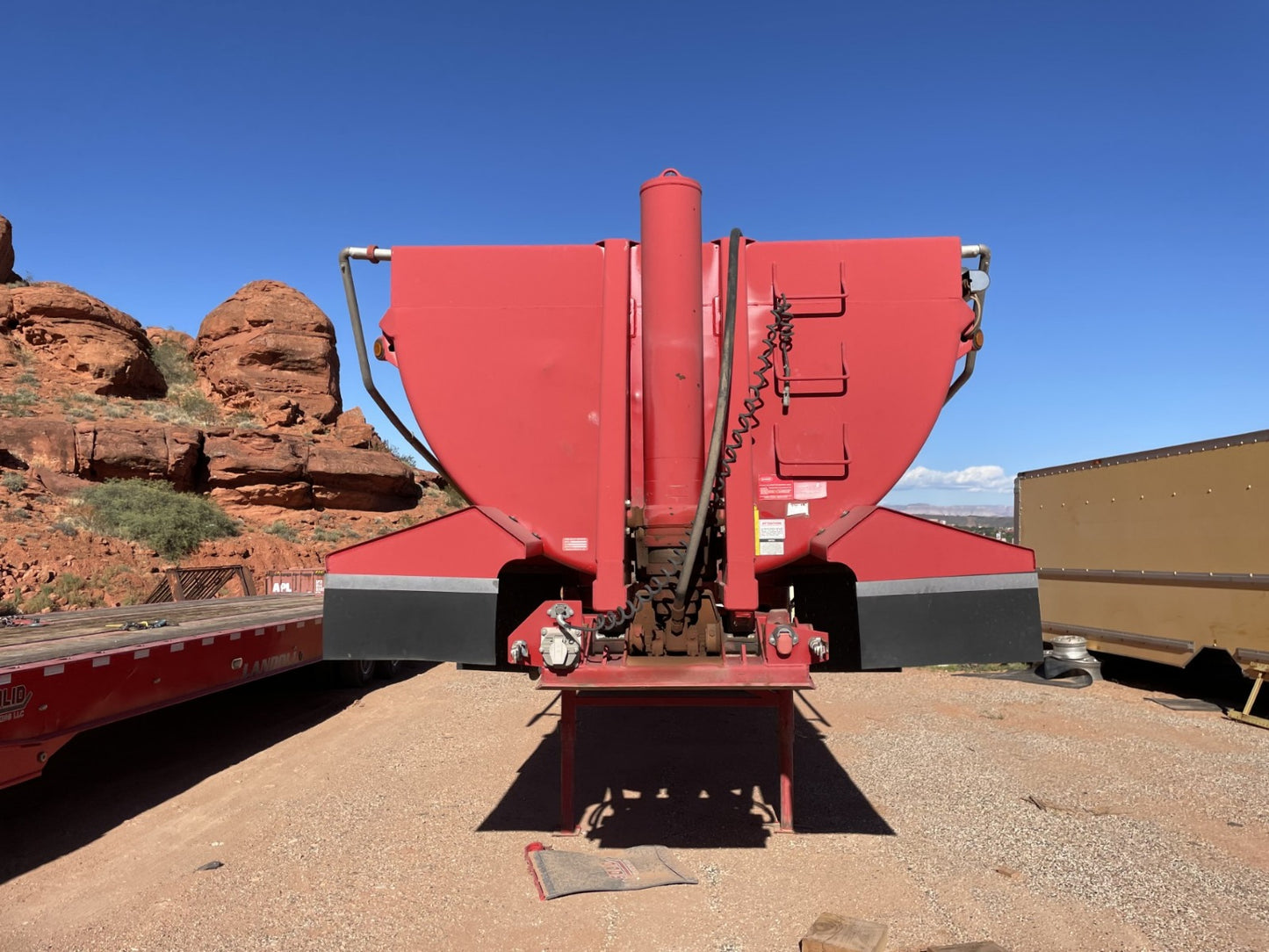 Ranco | ED26-34 Anvil End Dump Trailer | 34' Length | High-Capacity Tub | 102" Width | USED | For Bulk Hauling & Construction Applications