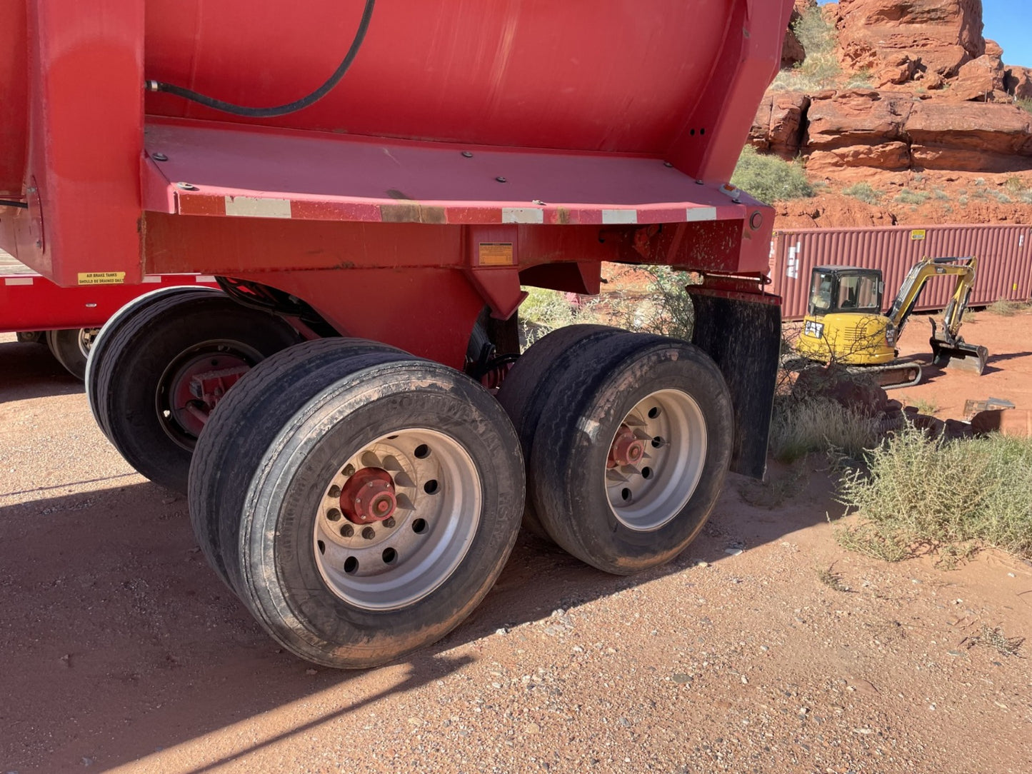 Ranco | ED26-34 Anvil End Dump Trailer | 34' Length | High-Capacity Tub | 102" Width | USED | For Bulk Hauling & Construction Applications