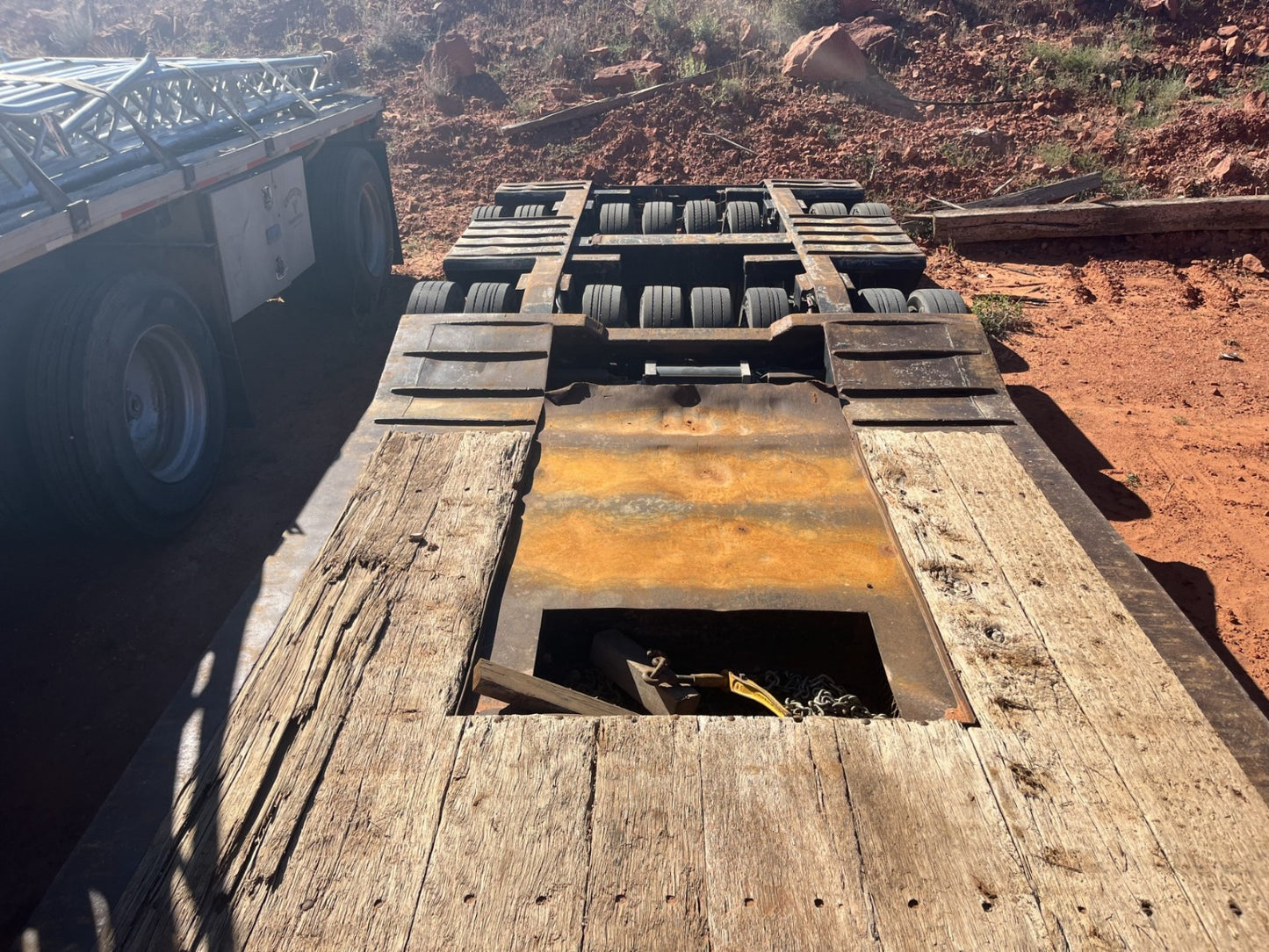 Fontaine | 44 EXP Lowboy Trailer | 48' Length | 88,000 lbs Capacity | 102" Width | USED | For Heavy Equipment & Oversized Load Transport