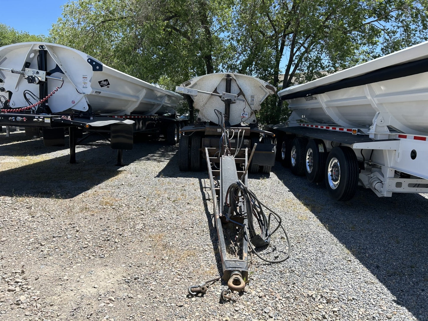 SmithCo | SX1FP Side Dump Trailer | 17' Tub Length | 15.7 CY Capacity | 102" Width | USED | For Bulk Material & Heavy-Duty Hauling