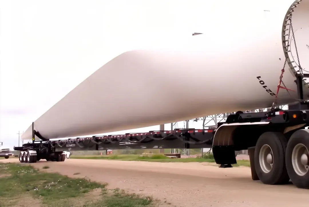 Trail King | TKEFX Blade Hauler | 2020 Model | 53' Length | 70,000 lbs Capacity | 102" Width | USED | For Oversized Blade Transport & Heavy-Duty Hauling