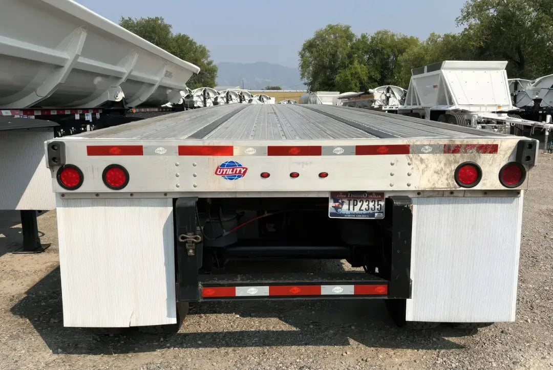 Utility | FS2CHA Flatbed Trailer | 2020 Model | 48' Length | Heavy-Duty Hauling | 102" Width | USED | For Industrial & Commercial Freight Transport