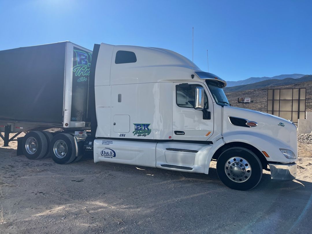 Peterbilt | DS 579 Sleeper Truck | 2020 Model | 510 HP | 12-Speed Automatic | USED | For Long-Distance & Heavy-Duty Hauling