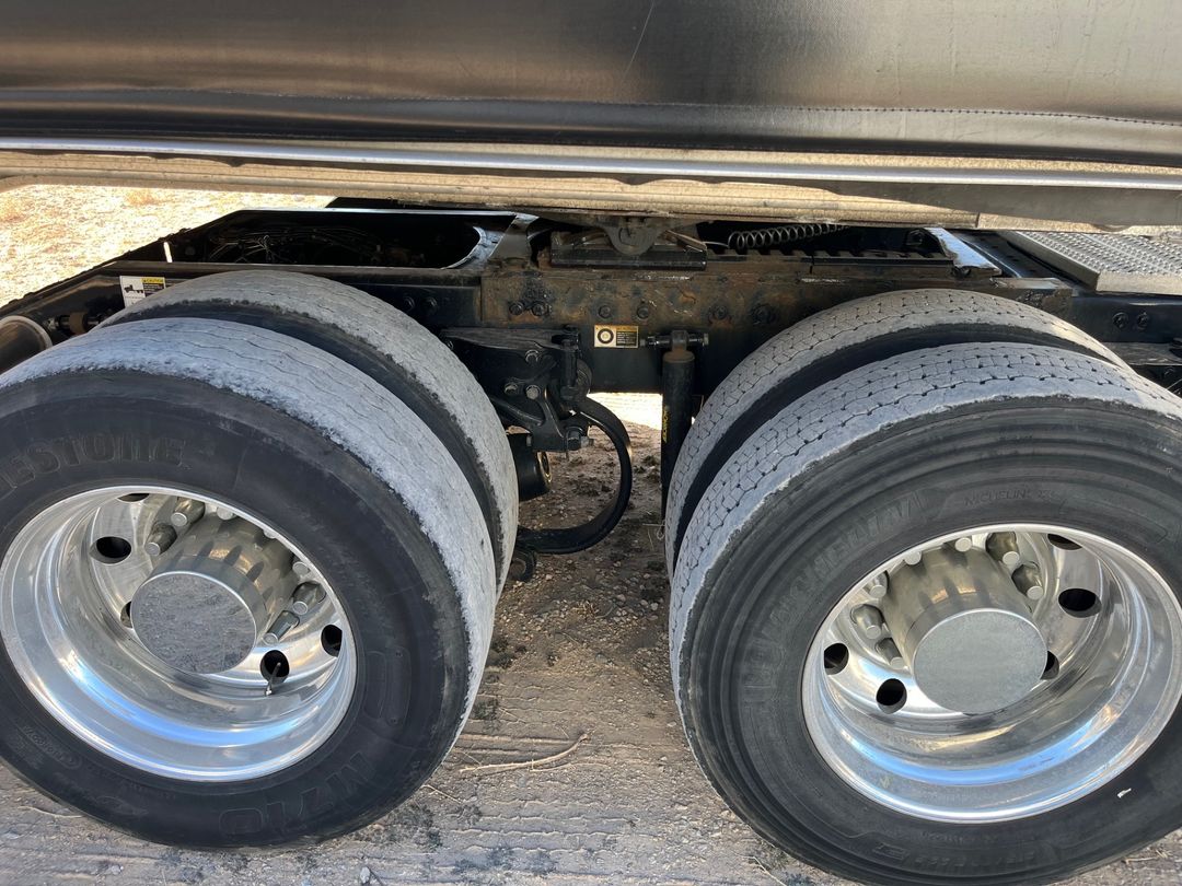 Peterbilt | DS 579 Sleeper Truck | 2020 Model | 510 HP | 12-Speed Automatic | USED | For Long-Distance & Heavy-Duty Hauling