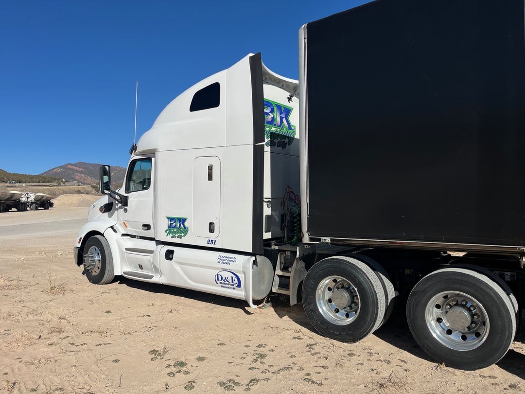 Peterbilt | DS 579 Sleeper Truck | 2020 Model | 510 HP | 12-Speed Automatic | USED | For Long-Distance & Heavy-Duty Hauling