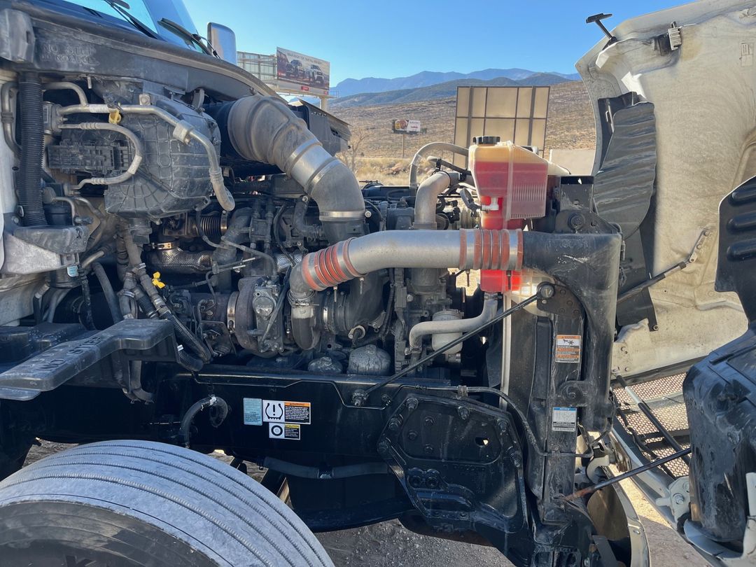 Peterbilt | DS 579 Sleeper Truck | 2020 Model | 510 HP | 12-Speed Automatic | USED | For Long-Distance & Heavy-Duty Hauling