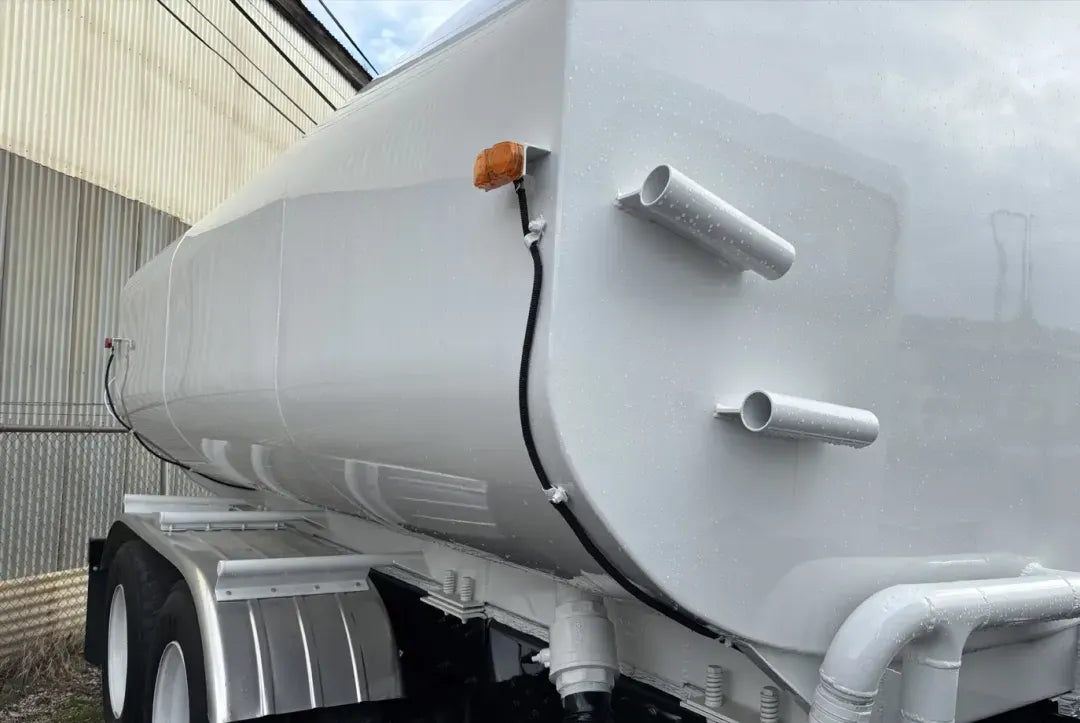 Peterbilt | Water Truck | 1997 Model | Tandem Axle | 4,000-Gallon Capacity | Heavy-Duty Transport | USED | For Industrial & Construction Water Hauling