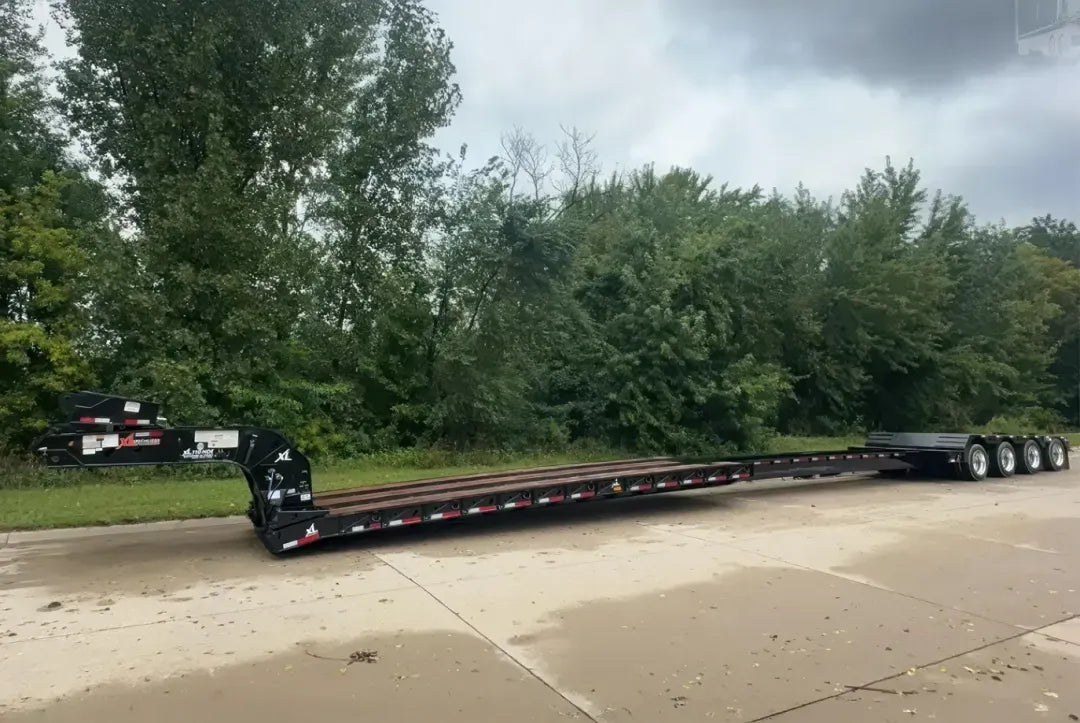 XL Specialized | 110HDE Extendable Lowboy Trailer | 53' Length | 110,000 lbs Capacity | 102" Width | For Extreme Heavy-Haul Transport