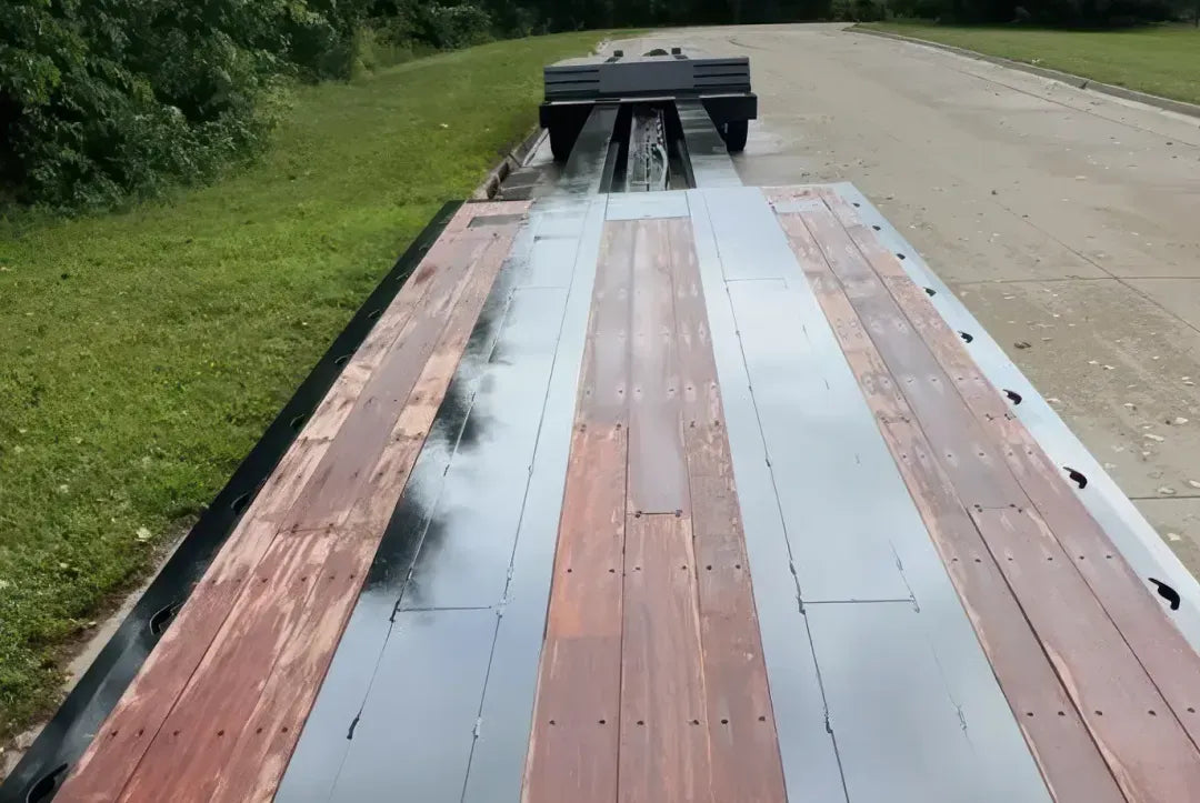 XL Specialized | 110HDE Extendable Lowboy Trailer | 53' Length | 110,000 lbs Capacity | 102" Width | For Extreme Heavy-Haul Transport