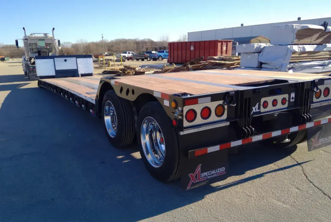 XL Specialized | 90 MDE Extendable Lowboy | XL 90 MDE-W | 50'4" Extendable Deck | 90,000 lbs Capacity | 102" Wide | For Heavy-Duty Hauling & Oversized Loads