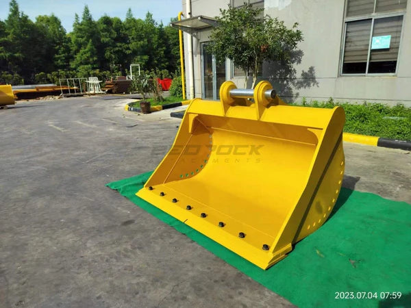 Bedrock Attachments Cleaning Bucket | Model EB324CBCL | Width 72" | Capacity 1.52 CU M | Machine Size 24-30 Tons | For Excavators CAT 324