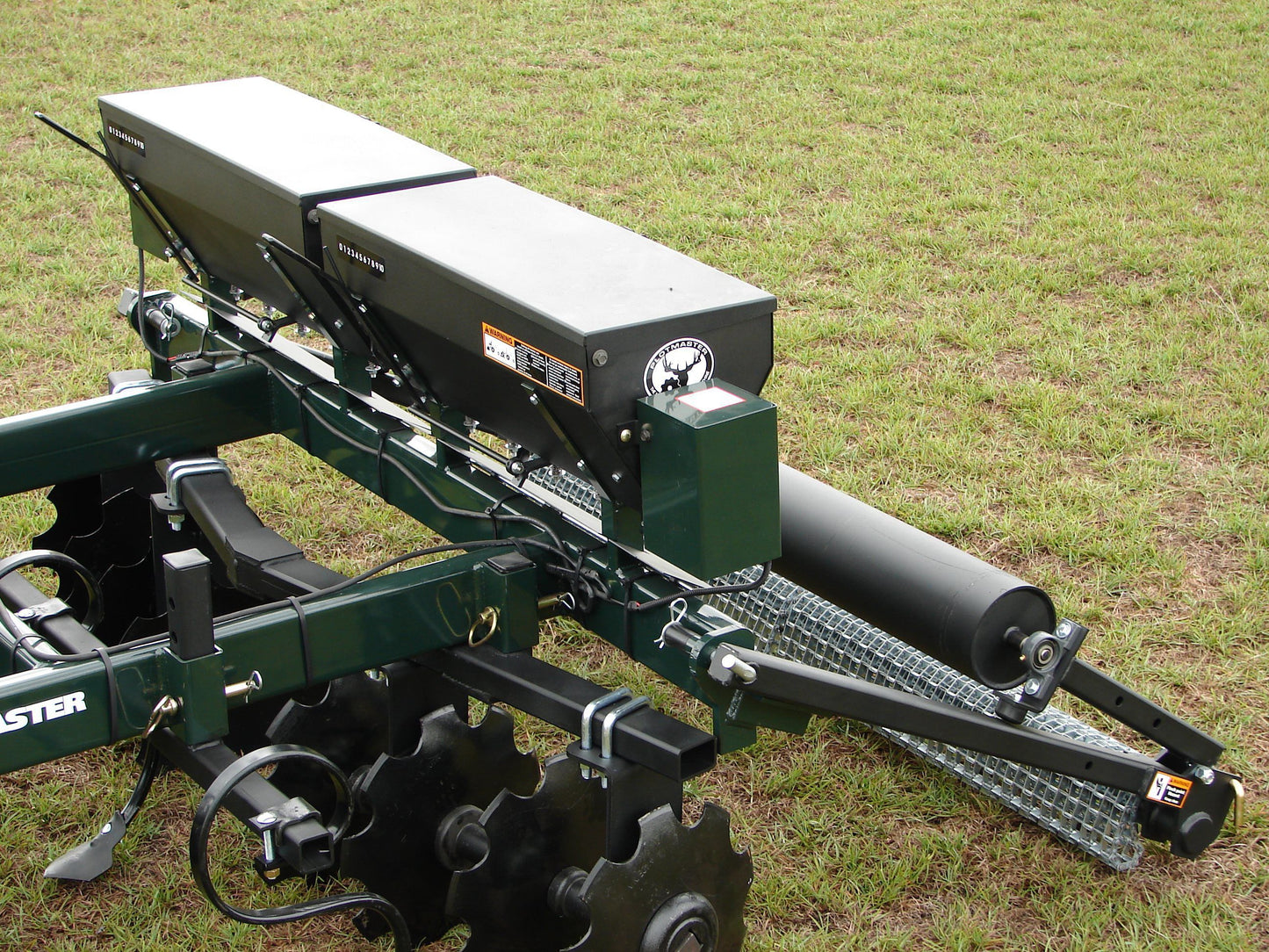 PLOTMASTER 6' Hunter 600 | Cultipacker, Seeder, Disk | Food Plot Planter | 3pt Hitch For Tractor