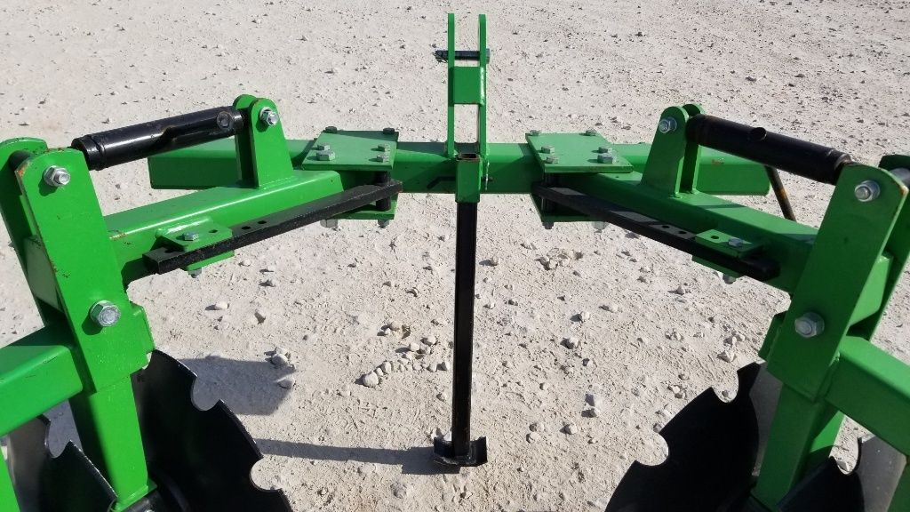 2024 Industrias America Disc Levee Plow | Model BP06 | Disc Spacing 9" | Disc Size 26" | Horsepower 60 To 80 HP | For Tractors