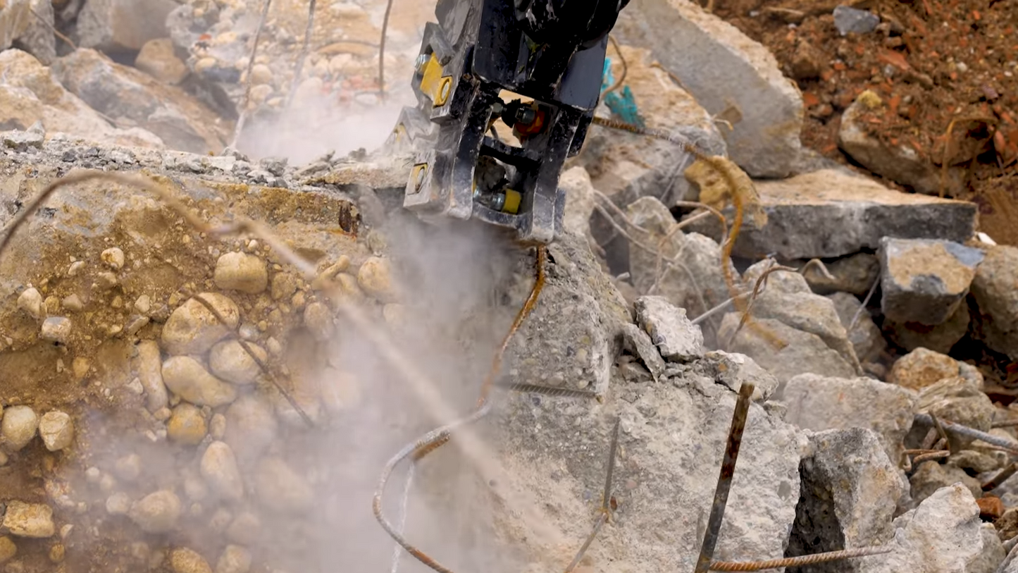 MB Crusher Demolition Pulverizer | Model MB-PT1150 | Jaws Width 25" | Machine Size 12–19 Tons | For Excavators