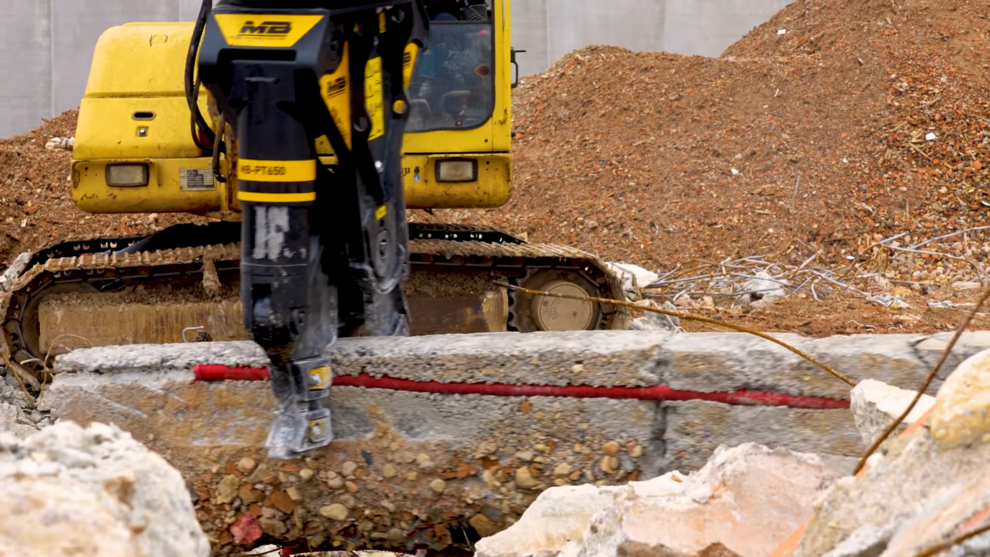 MB Crusher Demolition Pulverizer | Model MB-PT1150 | Jaws Width 25" | Machine Size 12–19 Tons | For Excavators