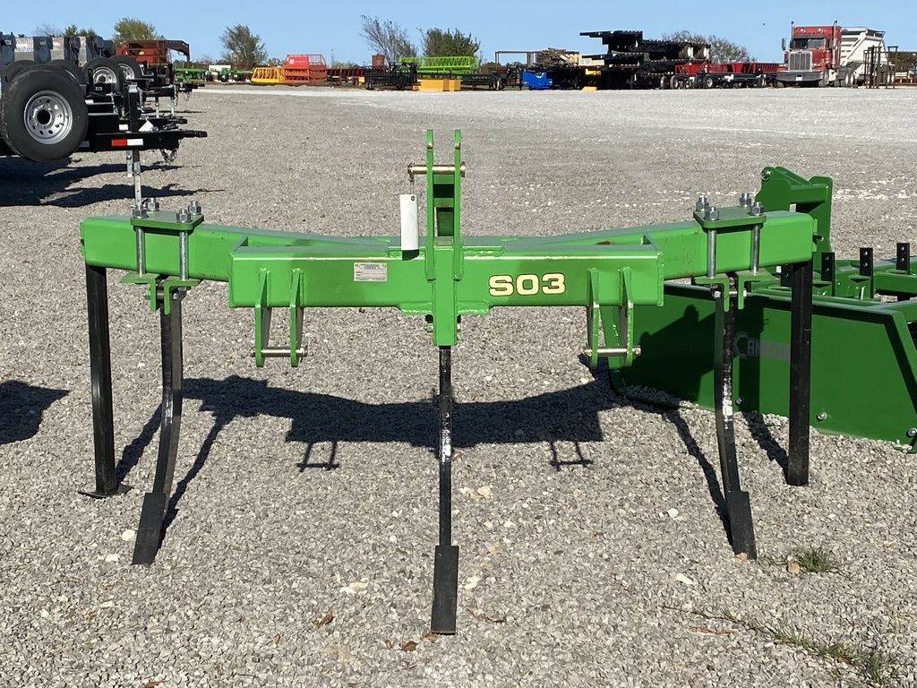 Industrias America Shank Ripper | Model S03 | Working Width 3' | Horsepower 90-120 HP | For Tractors