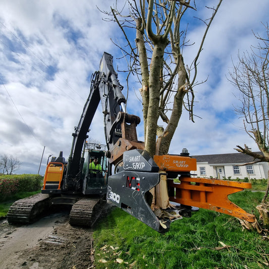 MDE Machinery | Tree Shear | Model KOALA 200TSG & KOALA 300TSG | Cutting Capacity 8" & 12" Inches | Machine Size 7-23 Tons | For Excavator