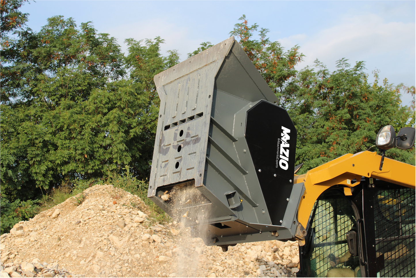 Mazio Skid Steer Loader Crusher Bucket | SSL Crusher-15 & SSL Crusher-20 | Output Size 15-80mm | For Skid Steer