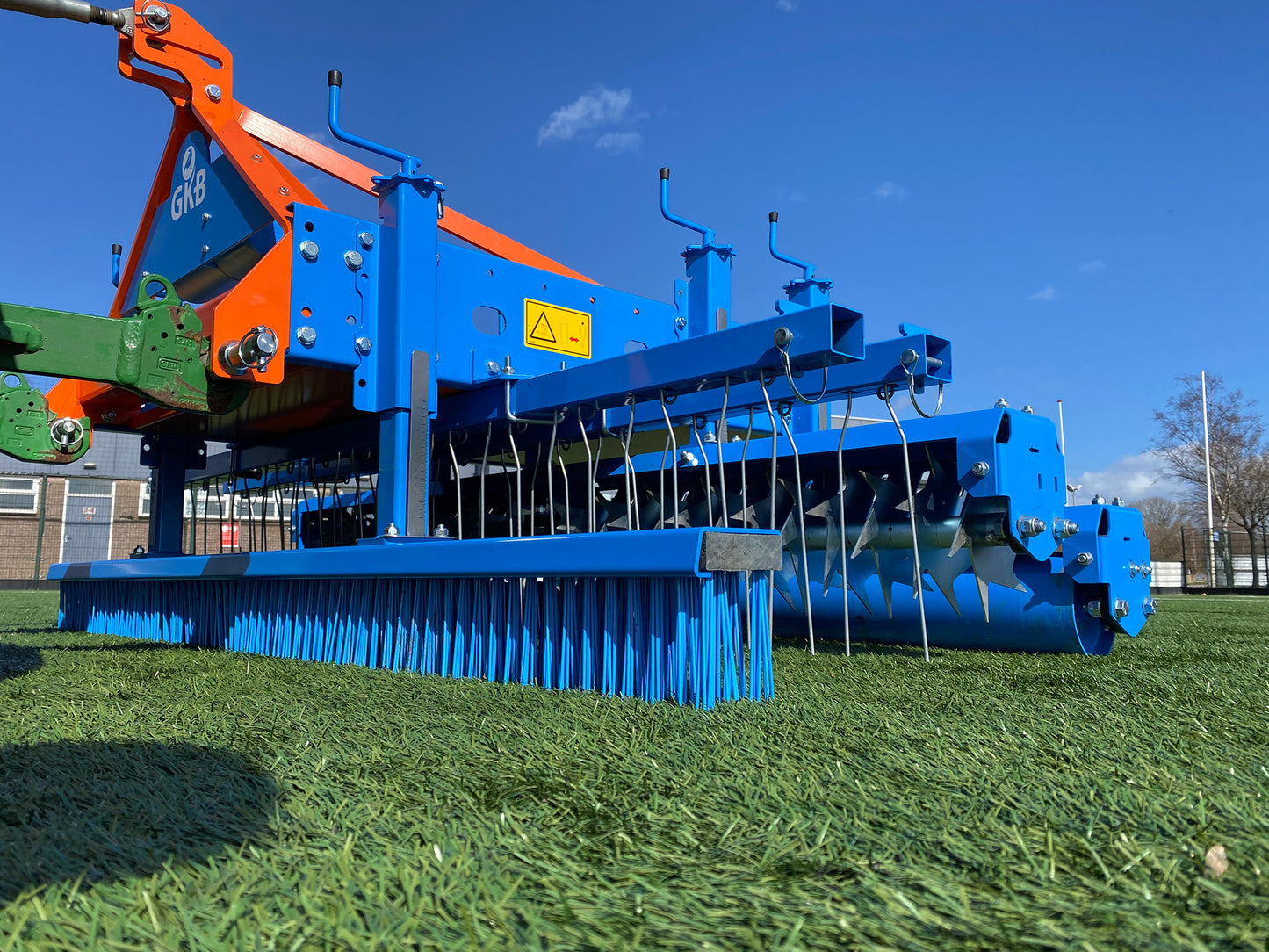 GKB Combitool | Model CT120-CT240 | Width 47"-94"| Weight 573 lbs-705 lbs | Horsepower >25->45 HP | For Tractor