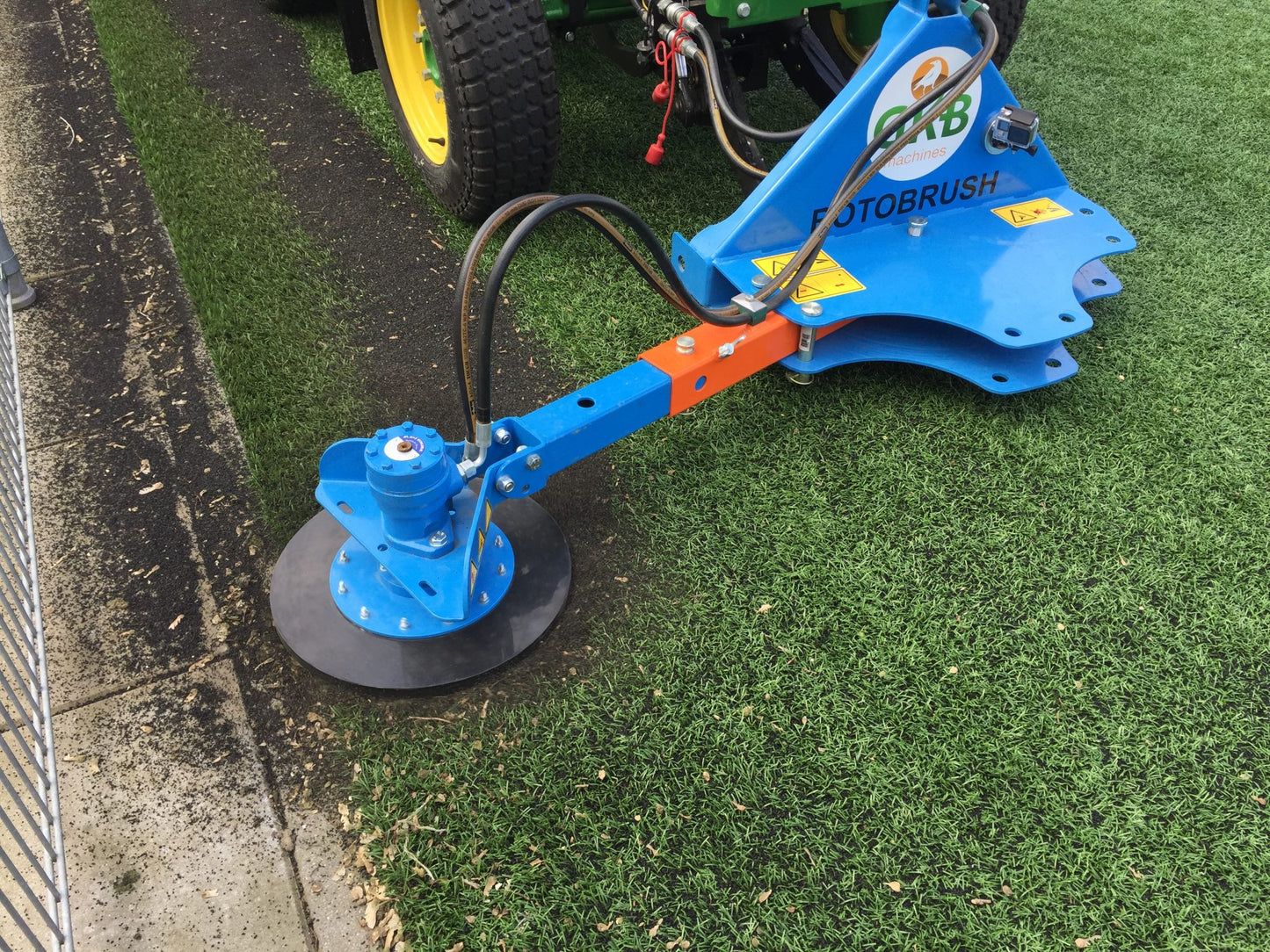 GKB RotoBrush | Model RB40 & RB120 | Width 16"–48" | Horsepower: 15–45 hp For Tractor