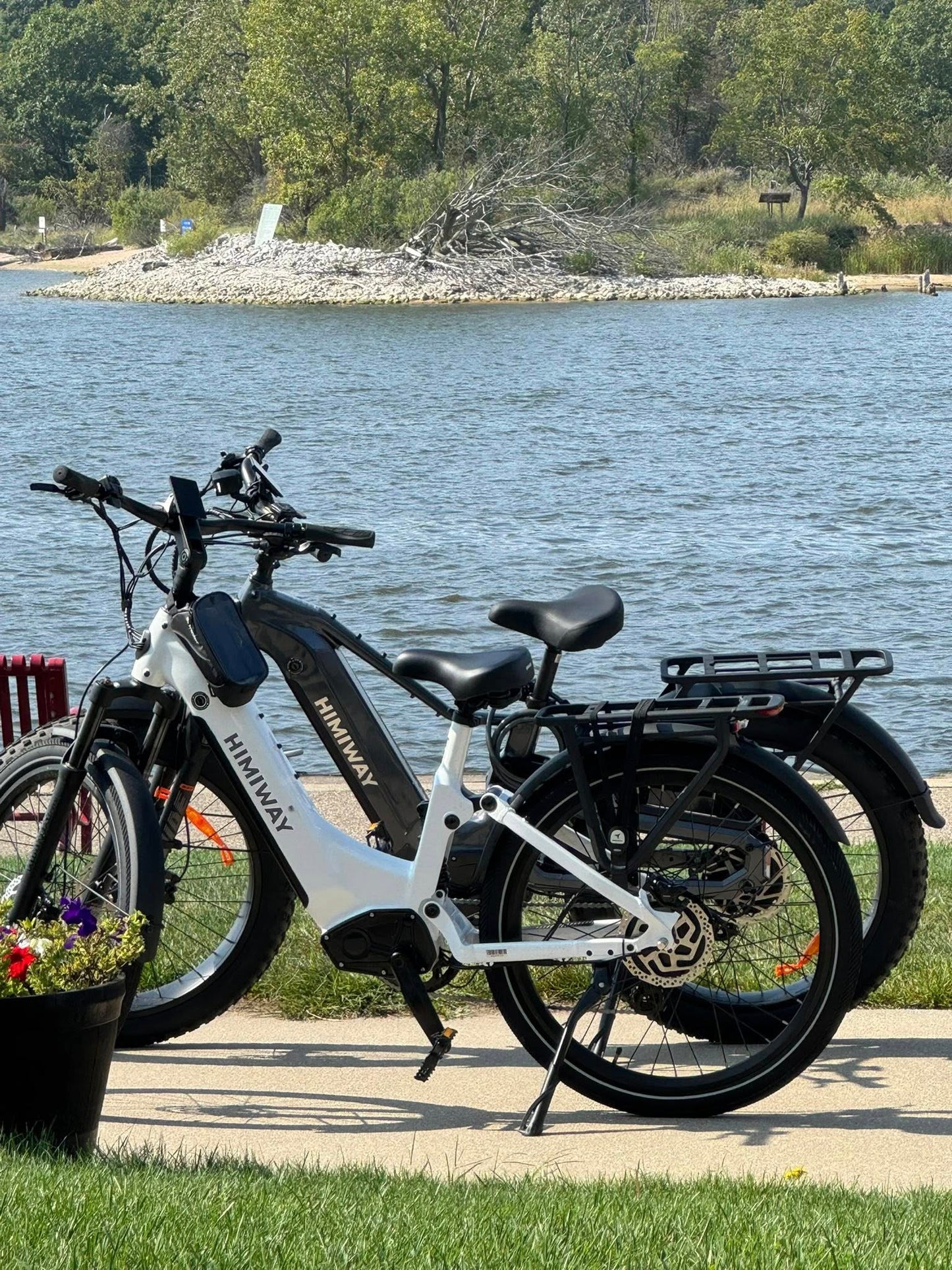 Himiway | Electric Bike | Model A7 Commuter | 27.5 x 2.4” Tires | 750W Hub Motor | 65 Mile Range | 400 lb Payload | Full Suspension Comfort | For Urban Comfort & All-Terrain Exploration