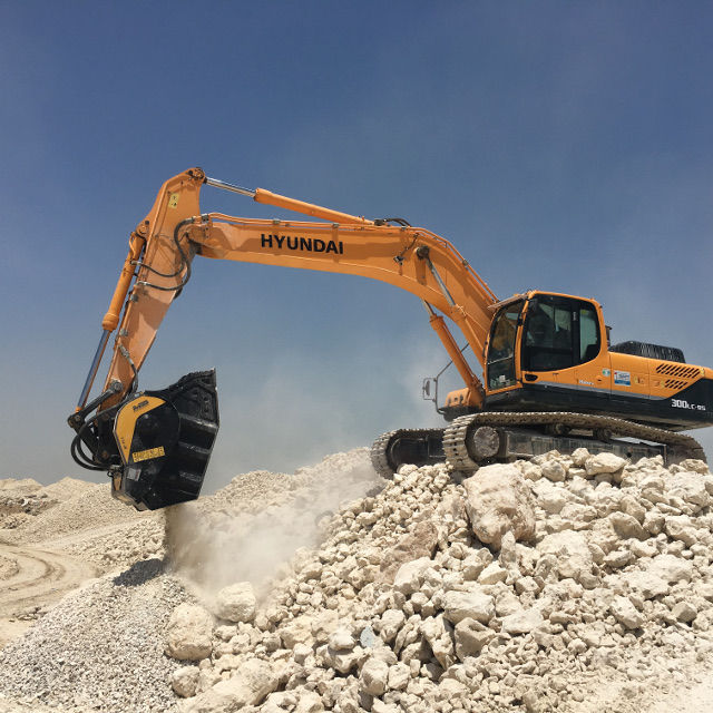 MB Crushers Bucket Crusher | Model BF90.3 S4 | Mouth Opening Width 36" | Machine Size 21+ Tons | For Excavators