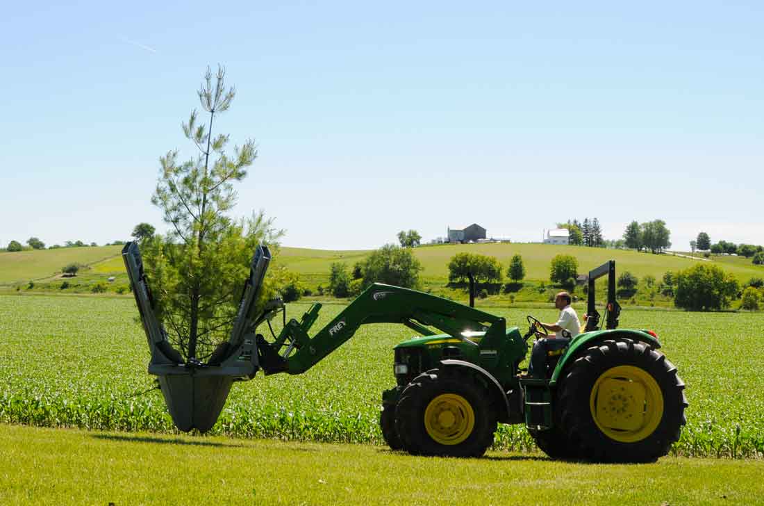 Baumalight Tree Spade | Model ST440 | Capacity 40" Root Ball | Hydraulic Flow 5 To 20 GPM | For Telehandler / Skid Steer