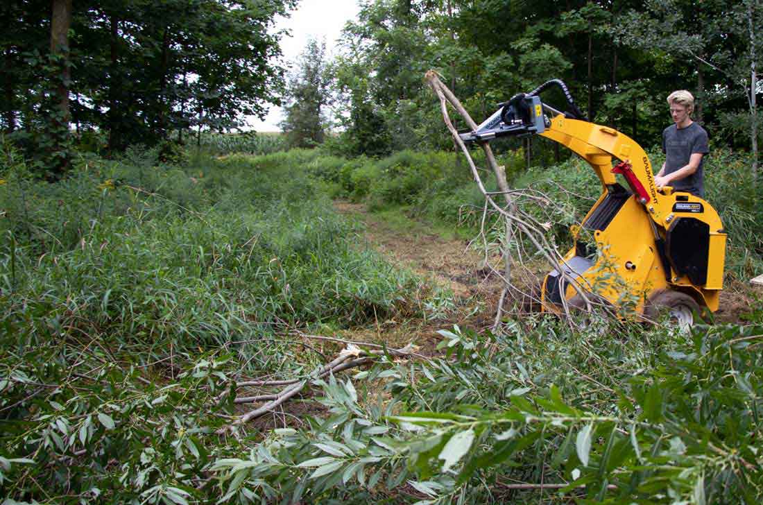 Baumalight Tree Puller | Model ISH3M | Limb Size 2"| Hydraulic Flow Range 8 To 12 GPM | For Mini Skid Steers