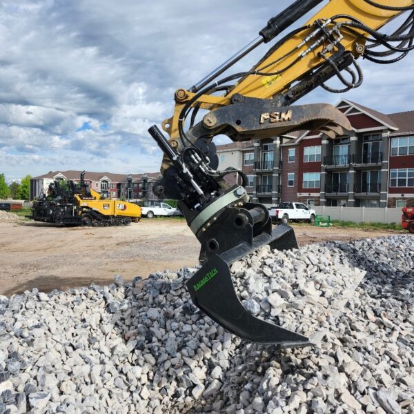 Ragnartech Tilt Rotator Series | TR-04, TR-06 & TR-08 Model | With Digging & Grading Buckets | For Kubota & Bobcat Excavators