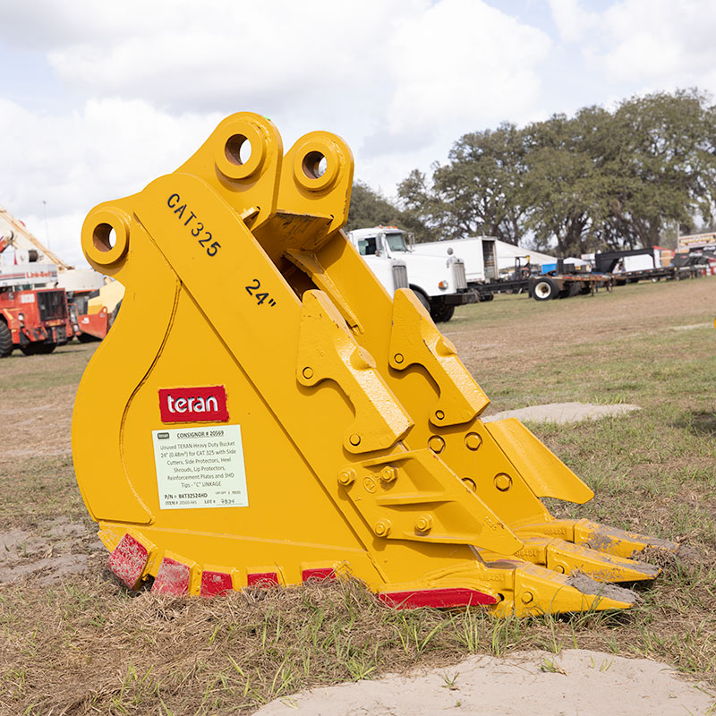 Teran Heavy Duty Excavator Bucket | Model BKT-325 HD | Digging Width 18" To 60" Inch | Size 0.33 To 1.39 Inches | For Excavators