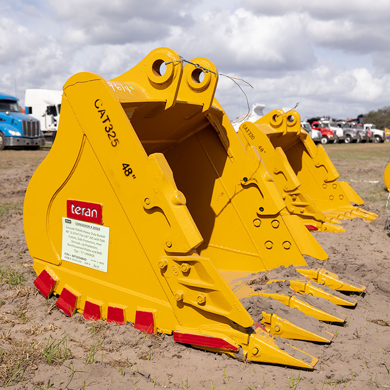 Teran Heavy Duty Excavator Bucket | Model BKT-325 HD | Digging Width 18" To 60" Inch | Size 0.33 To 1.39 Inches | For Excavators