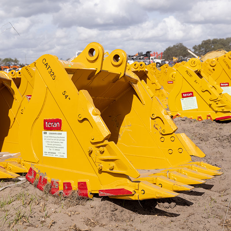 Teran Heavy Duty Excavator Bucket | Model BKT-325 HD | Digging Width 18" To 60" Inch | Size 0.33 To 1.39 Inches | For Excavators