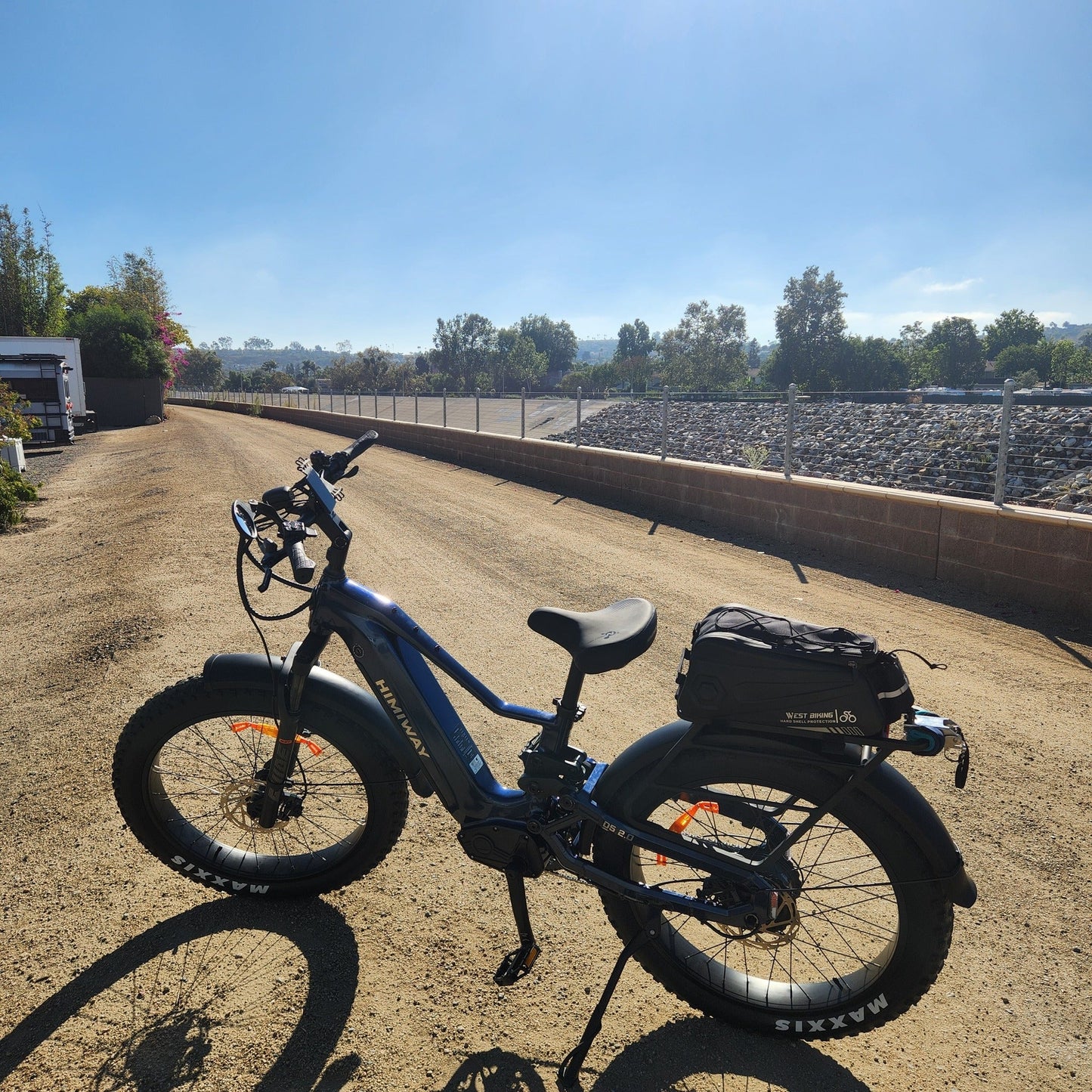 Himiway | Electric Bike | Model D5 2.0 | High-Step & Step-Thru | 750W Hub Motor | 26 x 4.0” Fat Tires | 65 Mile Range | 400 lb Payload | 90Nm Torque | For Commuting, Trail Riding & All-Terrain Adventure