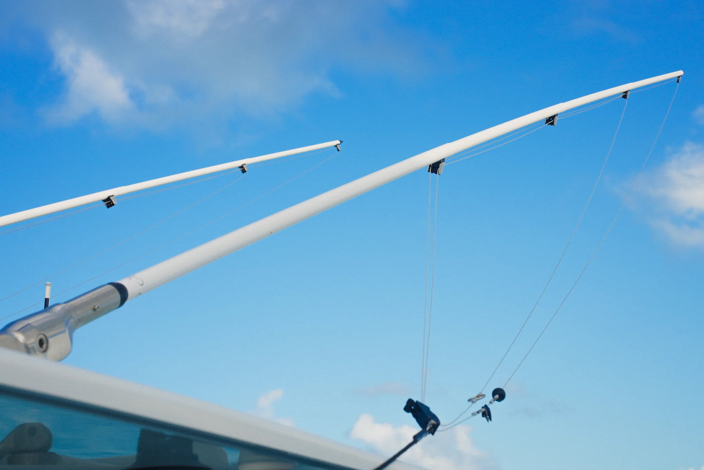 Gemlux | Bluewater Fixed-Length Externally Rigged Carbon Fiber Outriggers | Model ER-DK-18-B-O2 | Length 18' | 5.25 lb Lightweight | For 22' Outrigger Poles & Offshore Fishing Boats