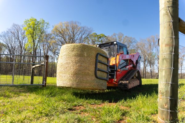 KIOTI Compact Track Loader | Model TL750 Flow+ Cab | Width 70.9" | Length 116.1" | Height with Cab 81.9" | Hydraulic Flow 34 GPM | For Heavy-Duty Tasks