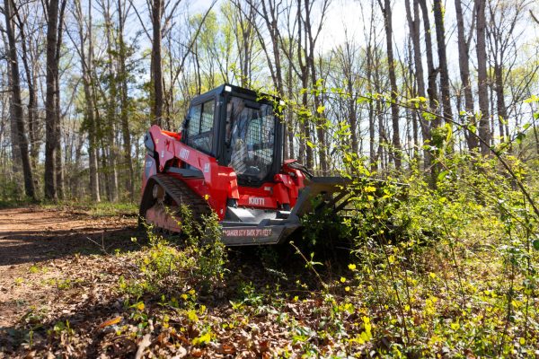 KIOTI Compact Track Loader | Model TL750 Flow+ Cab | Width 70.9" | Length 116.1" | Height with Cab 81.9" | Hydraulic Flow 34 GPM | For Heavy-Duty Tasks