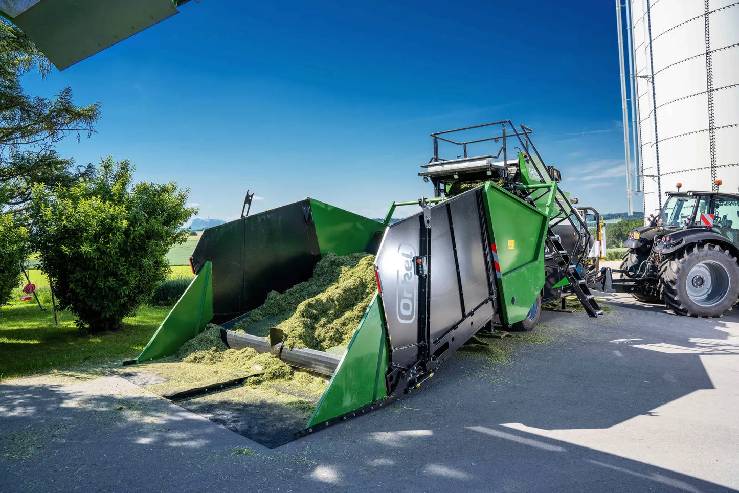 Orkel Compactor | Model Dens-X | Feed hopper F25 | Minimum PTO Horsepower 120 HP | For Tractors