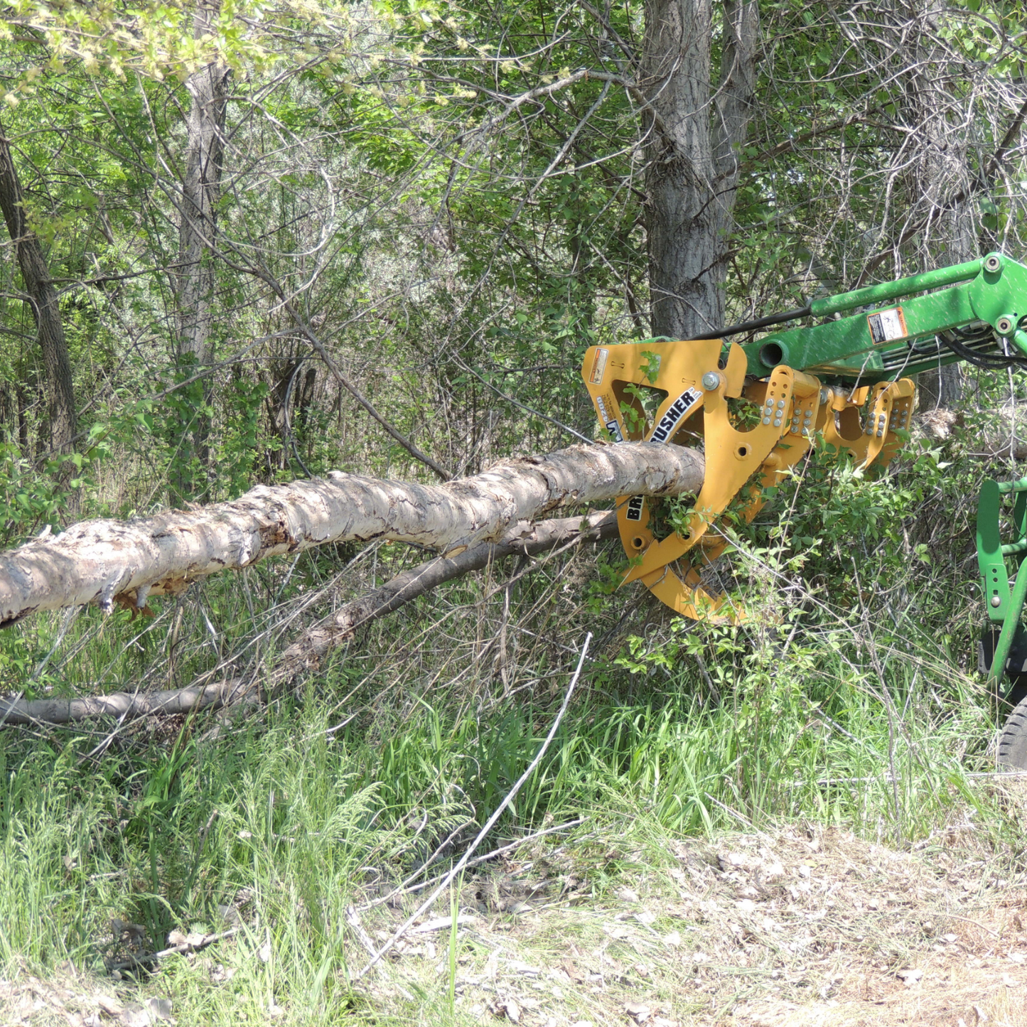 Westendorf Brush Crusher | Model 4200-GREEN | Hydraulic-Free Grapple | JDQA 100–400 Series | 20–50 HP | For Tractors