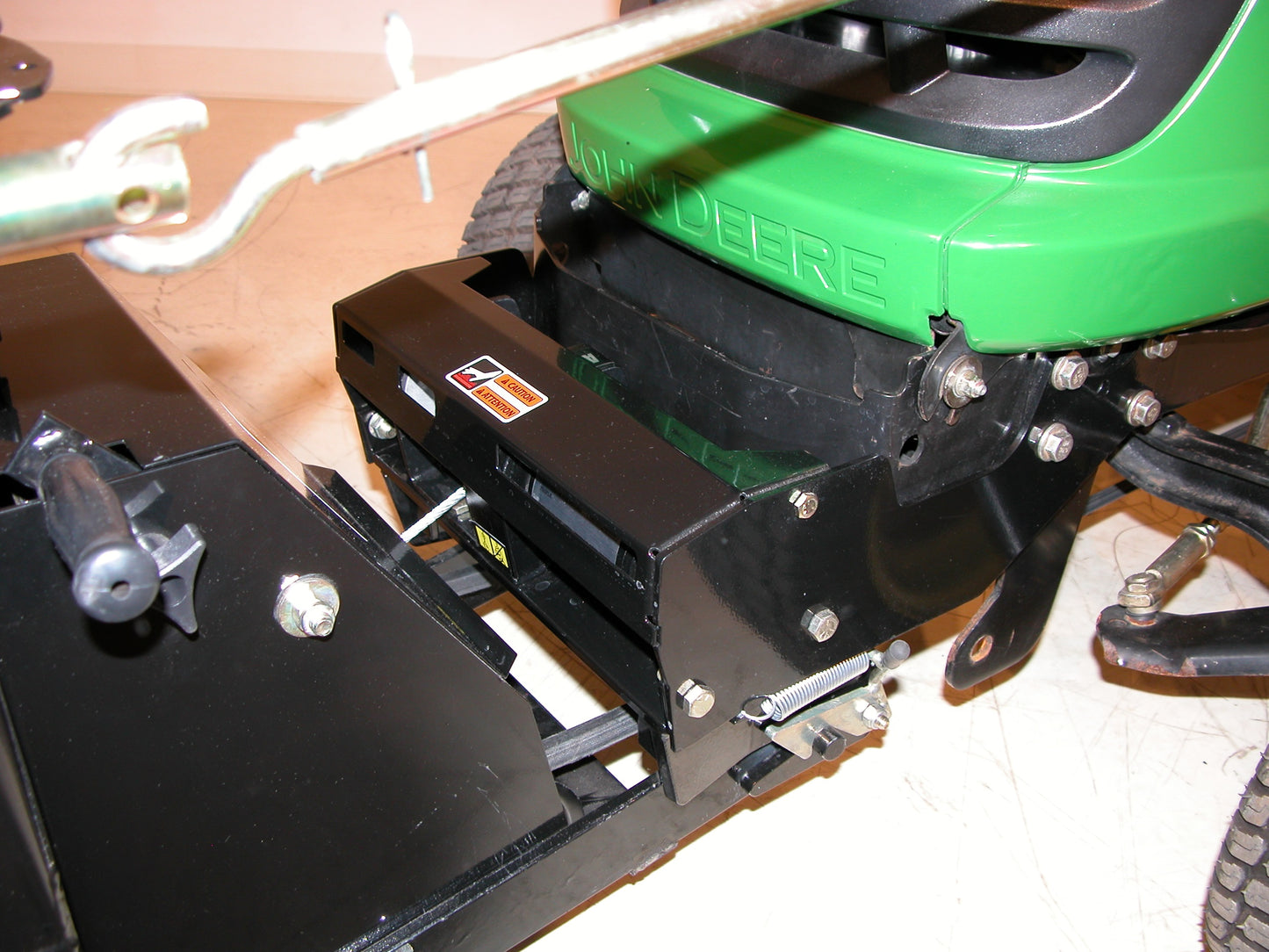 Bercomac Snowblower Berco 44" Northeast | 16 to 28HP | For Tractor & Lawn Mower