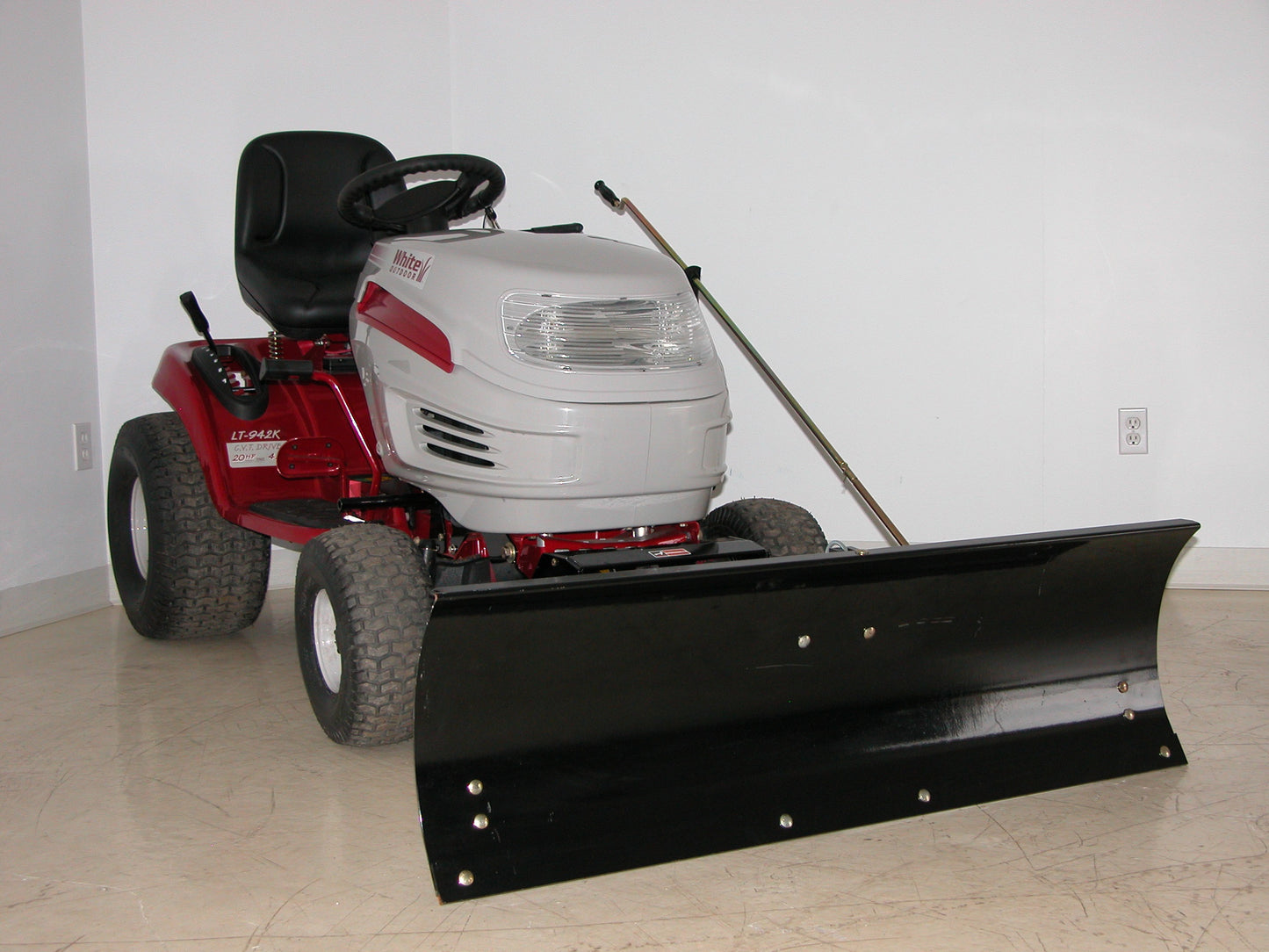 Bercomac Berco 48" Snow Blade | 13 to 24 HP | For Lawn & Garden Tractors