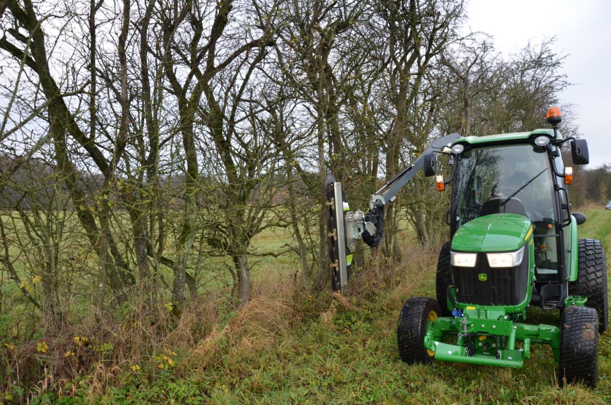 GreenTec Tree Saw | Model LRS-1602 | Working Width 5' 3" Ft | Horsepower 40+ HP | For Tractors