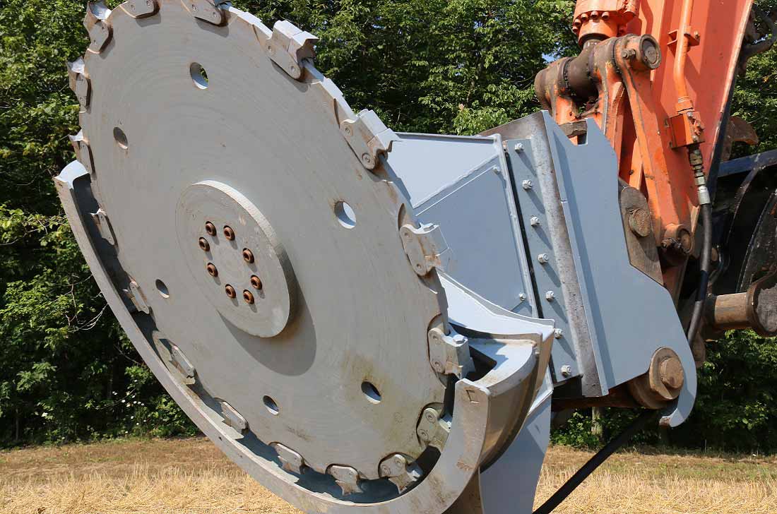 Baumalight Tree Saw | Model DXA530 & DXH752 | Blade Diameter 30" & 52" | Machine Size 4 To 22 Tons | For Excavators