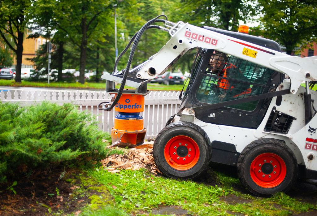 Dipperfox Stump Crushers | Model SC-400 | Cutting Diameter 15.8" | Hydraulic Flow Range 13 – 40 GPM | For Skid Steers
