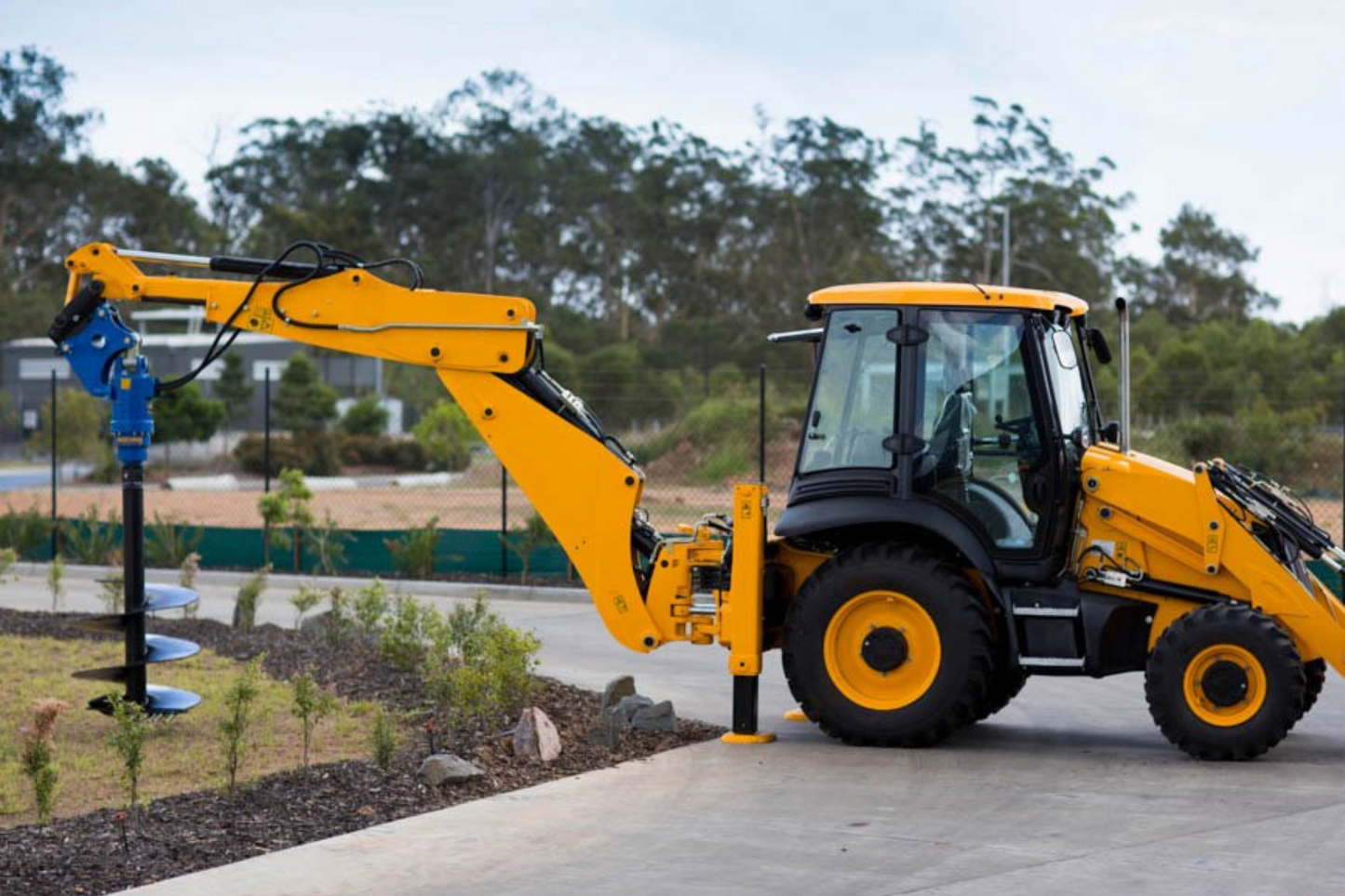 Auger Torque | Earth Drill | Model 48000-80 | Unit Height 61.26 Inches | Unit Diameter 15.98 Inches | Machine Size 21 To 45 Ton | For Excavators