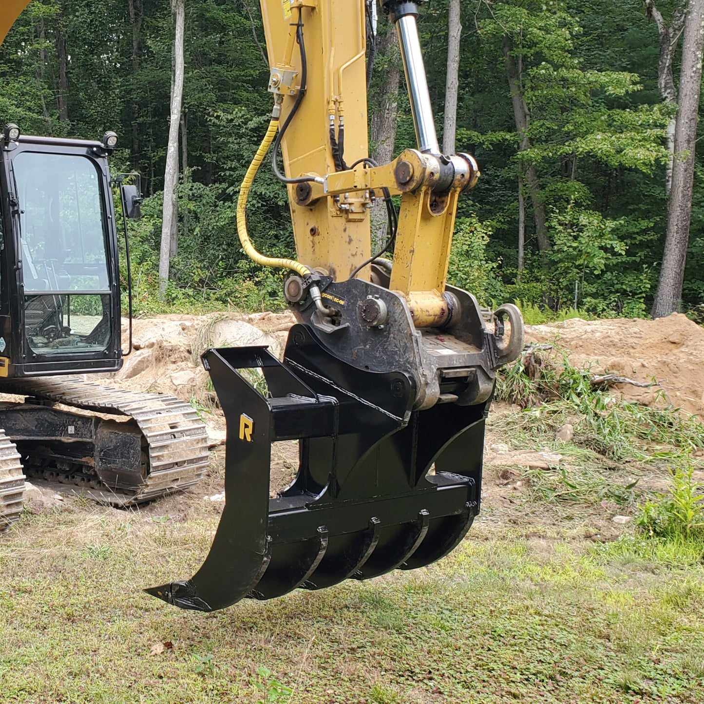 Rockland Excavator Rake | Weight Up-To 3,470 Lbs | Width Up-To 79 inches | Material Abrasion-Resistant AR400 Steel | For Excavators